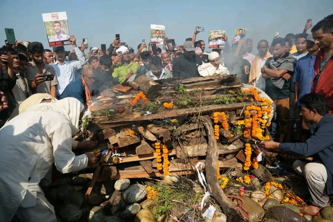 विपिन जोशीको महाकाली किनारमा अन्त्येष्टि
