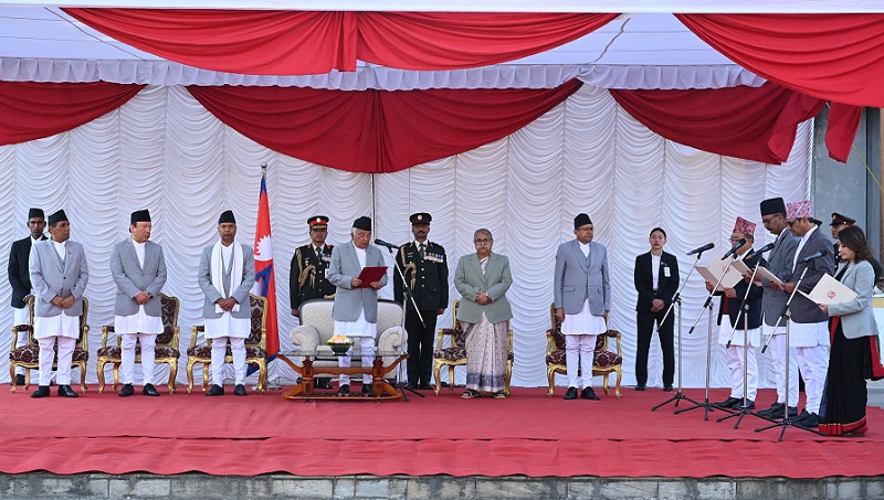 नवनियुक्त चार जना मन्त्रीबाट शपथ ग्रहण
