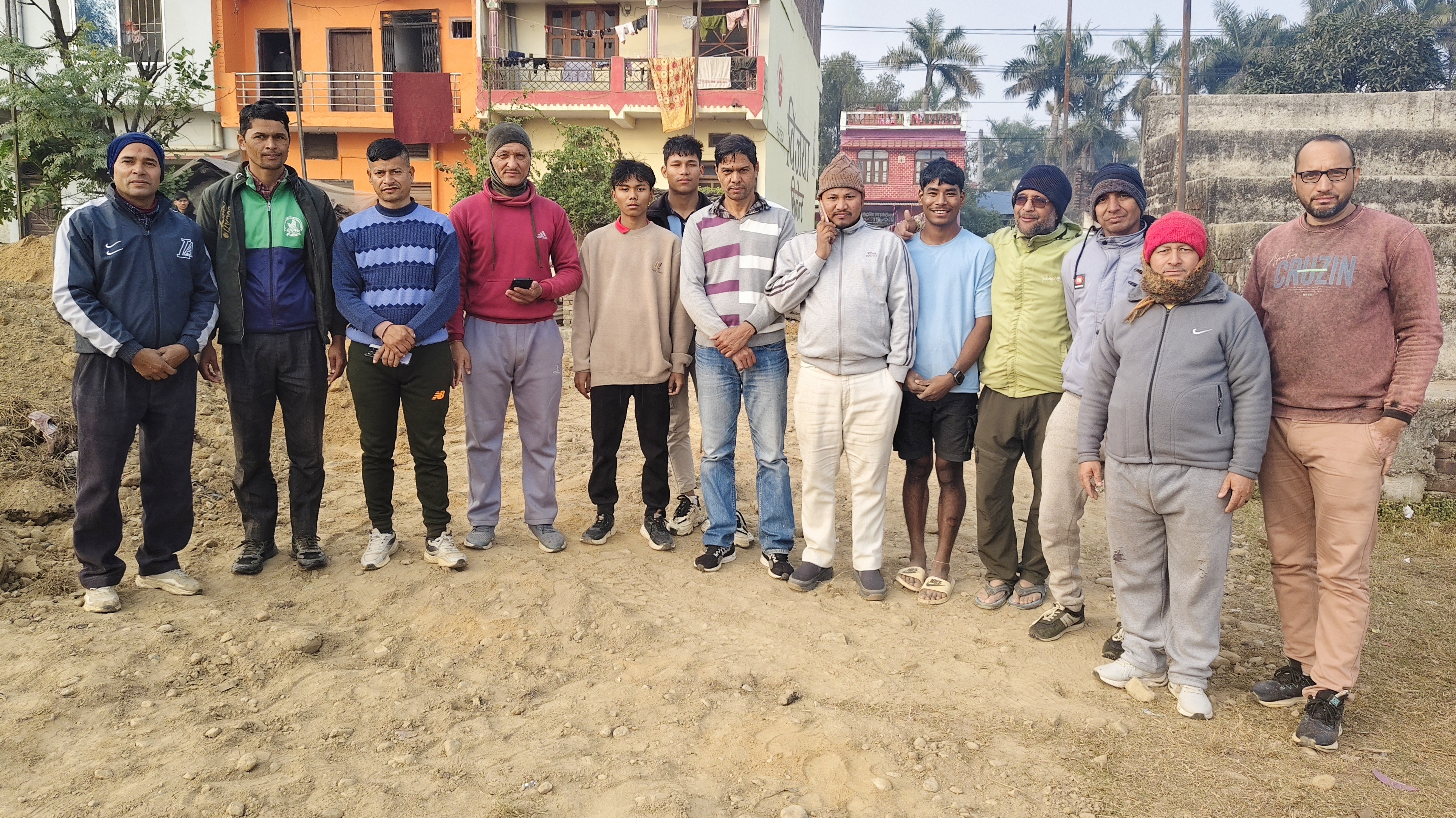 कञ्चनपुर : बेलौरीको खुलामञ्चमा भलिबल कोर्ट निर्माण तीव्र गतिमा