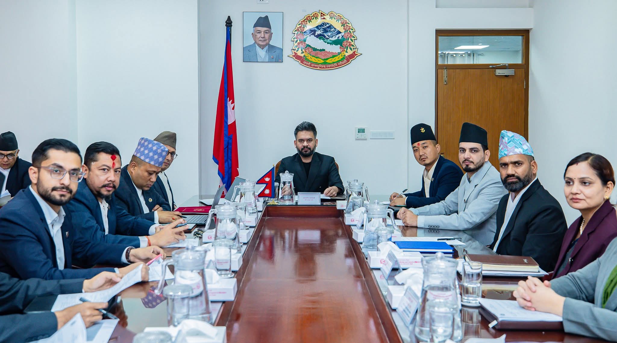 शनिबार र आइतबार गरी हप्तामा दुई दिन बिदा दिने सरकारकाे निर्णय