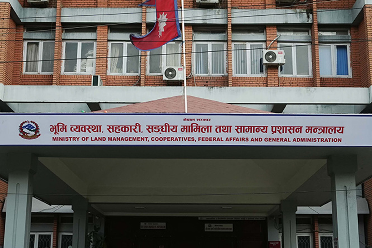कञ्चनपुर : तीन नगरपालिकाका प्रमुख प्रशासकीय अधिकृत फेरिए